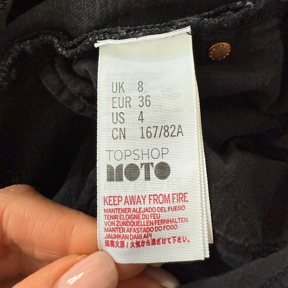 Topshop Black Distressed Denim Mom Shorts - Picture 5 of 9